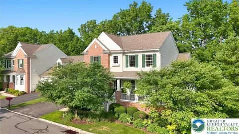 2445 Napa Dr, Easton, PA 18040