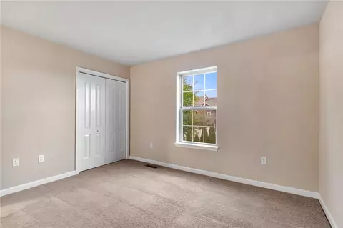 Bedroom - 355 Adrain St, Emmaus, PA 18049 photo 2 of 3