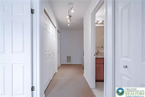 Entry Way - 1981 Willings Ln, Hellertown, PA 18055 photo 3 of 3