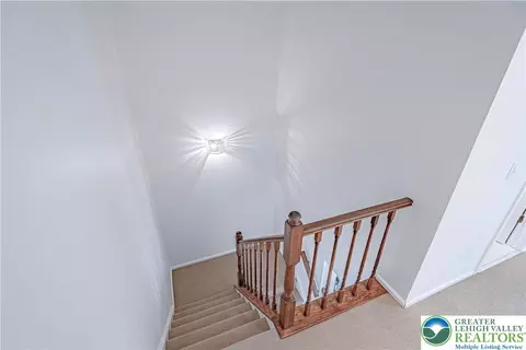 Entry Way - 1981 Willings Ln, Hellertown, PA 18055 photo 1 of 3