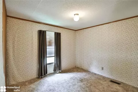 Bedroom - 94 Juniper Ct, Bath, PA 18014 photo 4 of 9