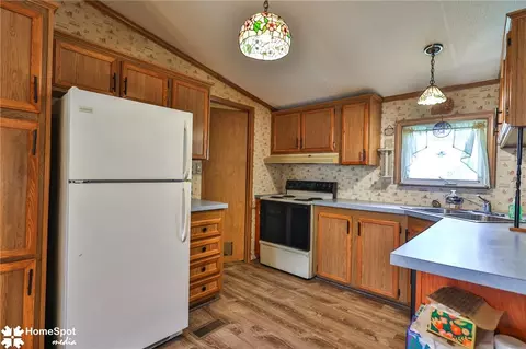 Kitchen - 94 Juniper Ct, Bath, PA 18014 photo 1 of 4