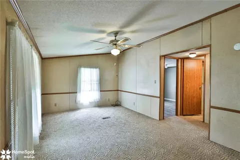 Living - 94 Juniper Ct, Bath, PA 18014 photo 5 of 7