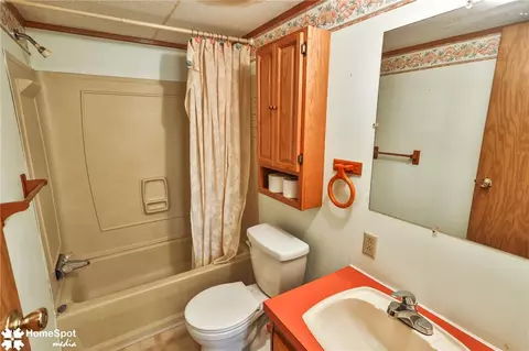 Bath - 94 Juniper Ct, Bath, PA 18014 photo 1 of 2