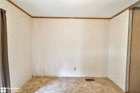 Bedroom - 94 Juniper Ct, Bath, PA 18014 photo 5 of 9