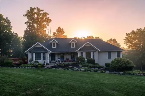 70 Carolee Ln, Bangor, PA 18013