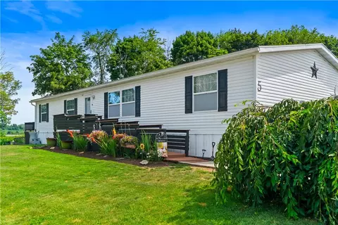 5 Pheasant Dr, Kutztown, PA 19530