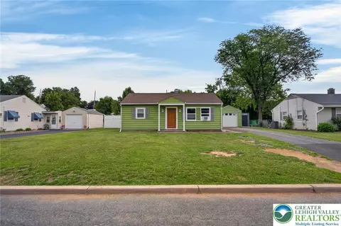 309 Stelko Ave, Lopatcong, NJ 08865