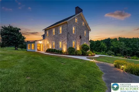 768 Orchard Rd, Mount Bethel, PA 18343