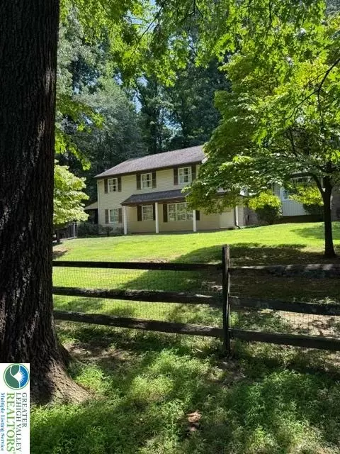 2045 Church Rd, Bethlehem, PA 18015