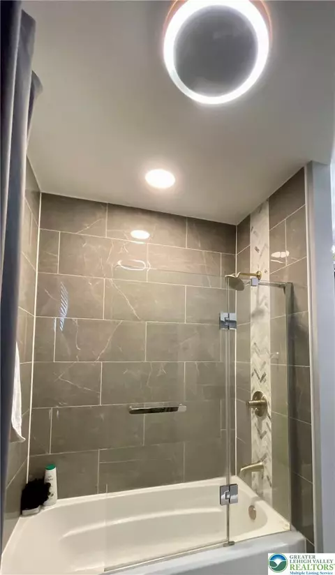 320 E Union Blvd, Bethlehem, PA 18018 photo 8