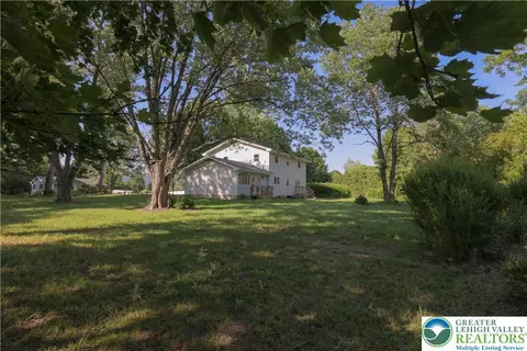Exterior - 919 Point Phillips Rd, Bath, PA 18014 photo 9 of 11