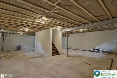 Entry Way - 919 Point Phillips Rd, Bath, PA 18014 photo 1 of 1