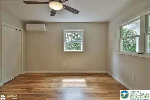 Bedroom - 919 Point Phillips Rd, Bath, PA 18014 photo 3 of 11