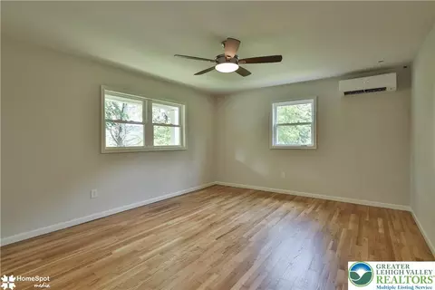 Bedroom - 919 Point Phillips Rd, Bath, PA 18014 photo 4 of 11