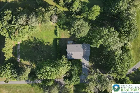 View/Area - 919 Point Phillips Rd, Bath, PA 18014 photo 1 of 3
