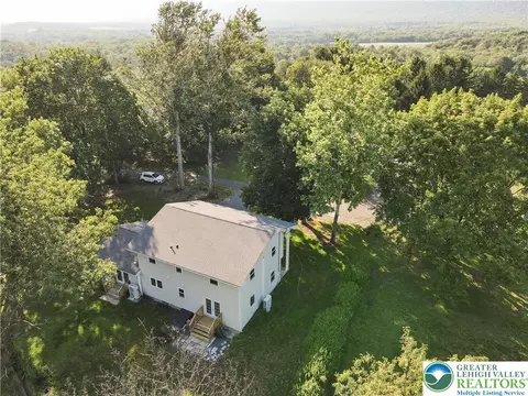 View/Area - 919 Point Phillips Rd, Bath, PA 18014 photo 2 of 3