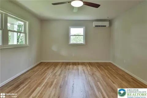 Bedroom - 919 Point Phillips Rd, Bath, PA 18014 photo 5 of 11