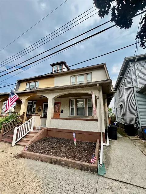 2404 Victor St, Easton, PA 18042
