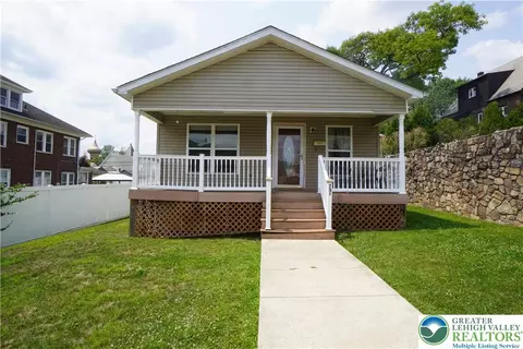731 1st St, Palmerton, PA 18071