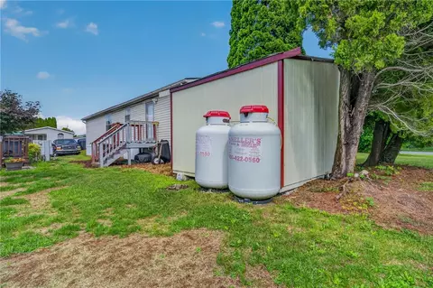 Exterior - 273 Pine Cone Ct, Bath, PA 18014 photo 14 of 19