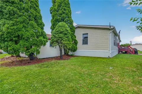 Exterior - 273 Pine Cone Ct, Bath, PA 18014 photo 15 of 19