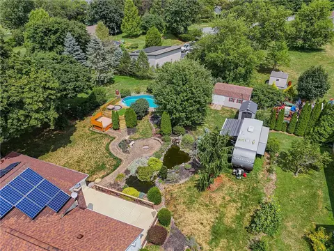 View/Area - 172 Grouse Dr, Bath, PA 18014 photo 3 of 6