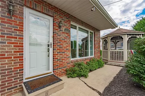 Exterior - 172 Grouse Dr, Bath, PA 18014 photo 3 of 16