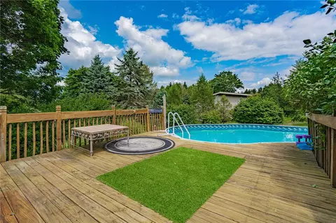 Exterior - 172 Grouse Dr, Bath, PA 18014 photo 13 of 16