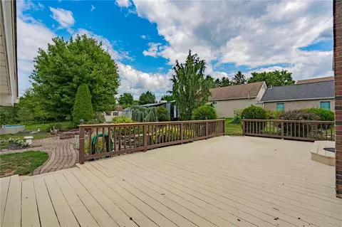 Exterior - 172 Grouse Dr, Bath, PA 18014 photo 7 of 16