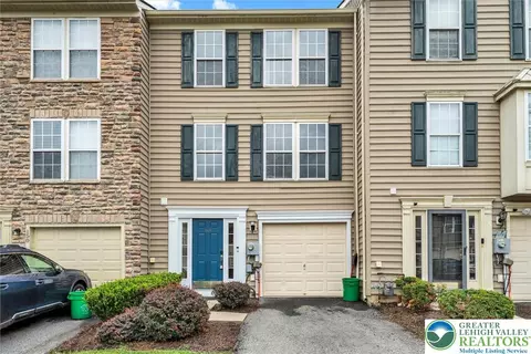 148 Knollwood Dr, Williams Twp, PA 18042