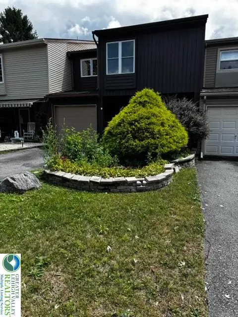 353 Tamarack Dr, Allentown, PA 18104