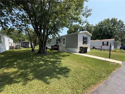 5733 Pfeiffer Cir, Heidelberg Twp, PA 18078