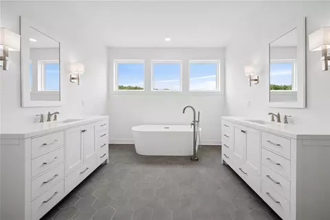 Bath - 5713 Frederick Dr, East Allen Twp, PA 18017 photo 6 of 7
