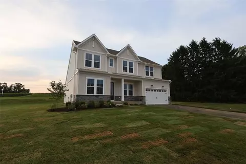 5733 Frederick Dr, East Allen Twp, PA 18017 photo 1