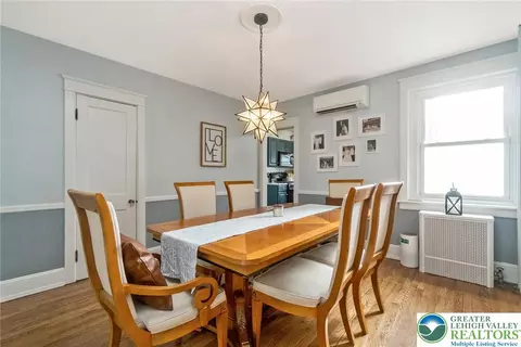 Dining - 719 Spring St, Bethlehem, PA 18018 photo 3 of 3