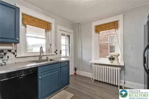 Kitchen - 719 Spring St, Bethlehem, PA 18018 photo 6 of 7