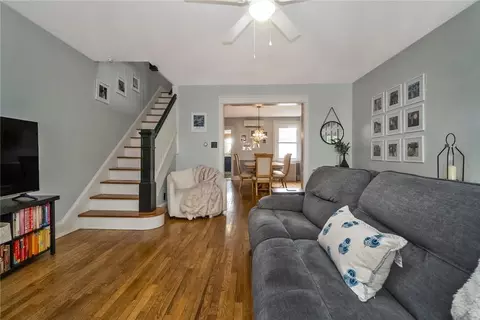 Entry Way - 719 Spring St, Bethlehem, PA 18018 photo 2 of 5