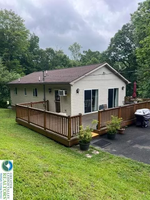 333 Sunrise Terrace Ln, Lehighton, PA 18235