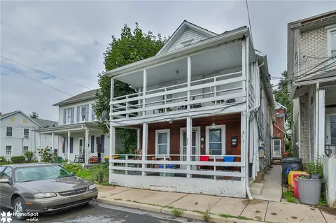 217 Pen Argyl St, Pen Argyl, PA 18072