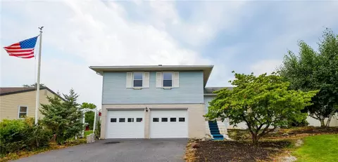 1760 Peachtree Cir, Fullerton, PA 18052
