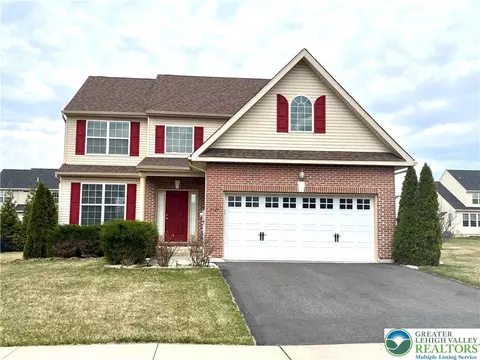 4424 Beech Dr, Nazareth, PA 18064