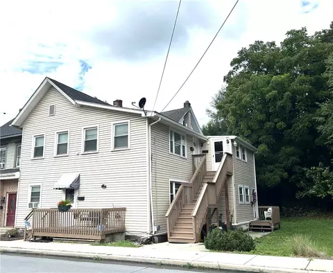 364 S 1st St, Bangor, PA 18013