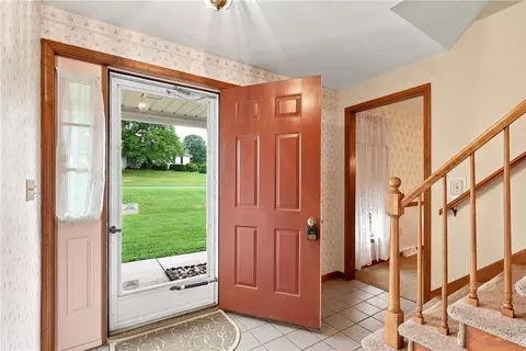 Entry Way - 6090 Stone Post Rd, Bath, PA 18014 photo 1 of 5