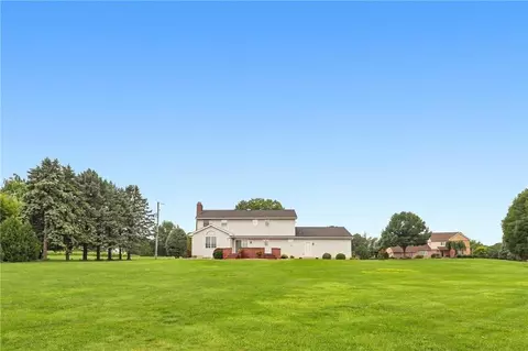Exterior - 6090 Stone Post Rd, Bath, PA 18014 photo 7 of 7