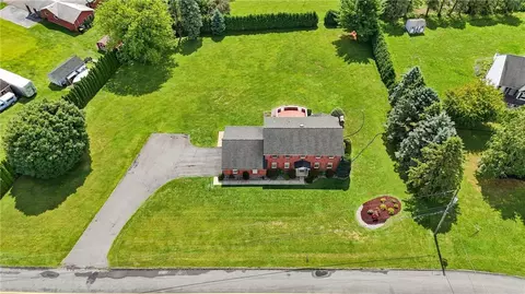 View/Area - 6090 Stone Post Rd, Bath, PA 18014 photo 2 of 6