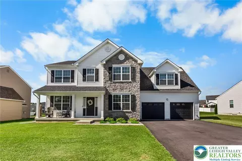 540 Chief Tatamy St, Tatamy Boro, PA 18045