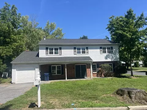 1701 Independence Ct, Allentown, PA 18104