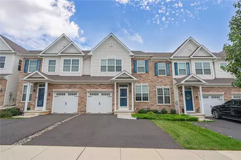 287 Redclover Ln, Allentown, PA 18104