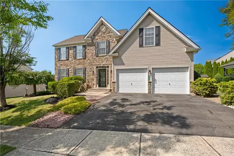 2305 Aberdeen Way, Macungie, PA 18062
